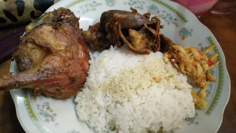 Nasi Bebek Sayank Anak Pak Yudi