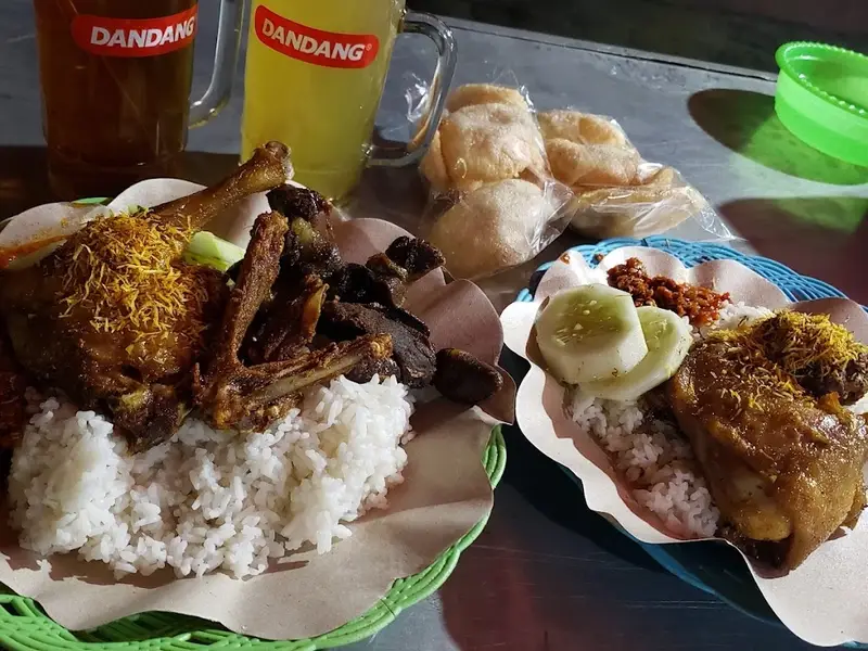 Nasi Bebek Tugu Pahlawan Asli
