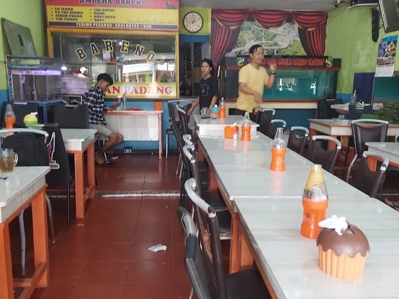 Masakan Padang Ampera Bareno
