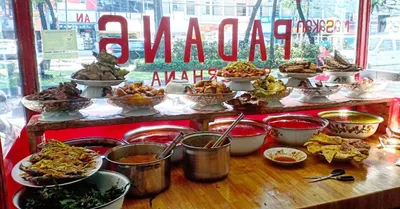 Daftar 6 restoran padang di Margorejo Surabaya