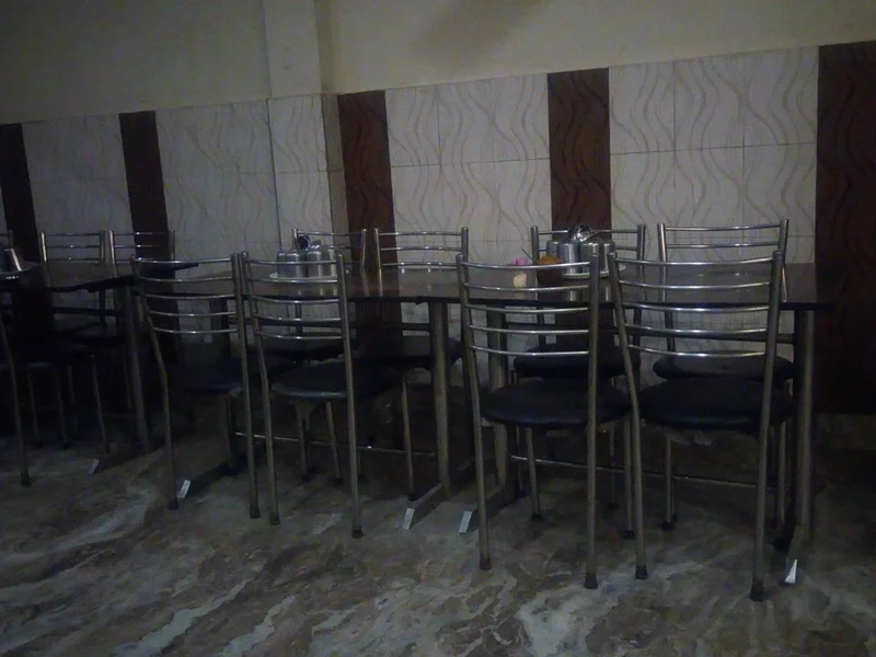 Sardar ji Restaurant (veg and non veg restaurant)