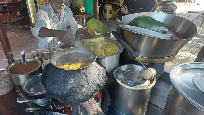 Mangeram chole kulche