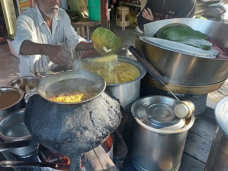 Mangeram chole kulche