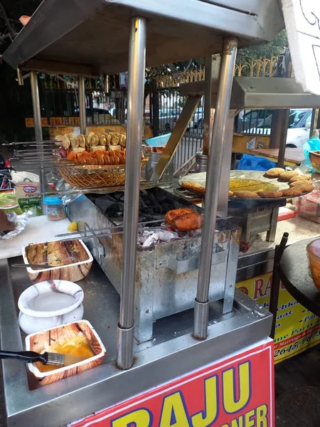 Raju Chaat Corner