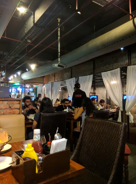 Cafe Delhi Heights