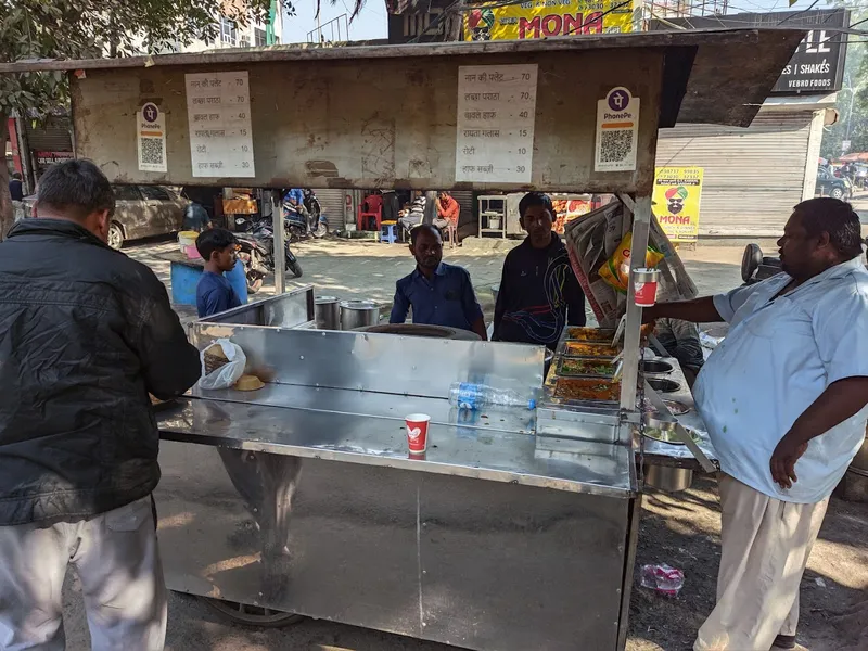 Shankar Dev Naan Luccha Pratha food stall