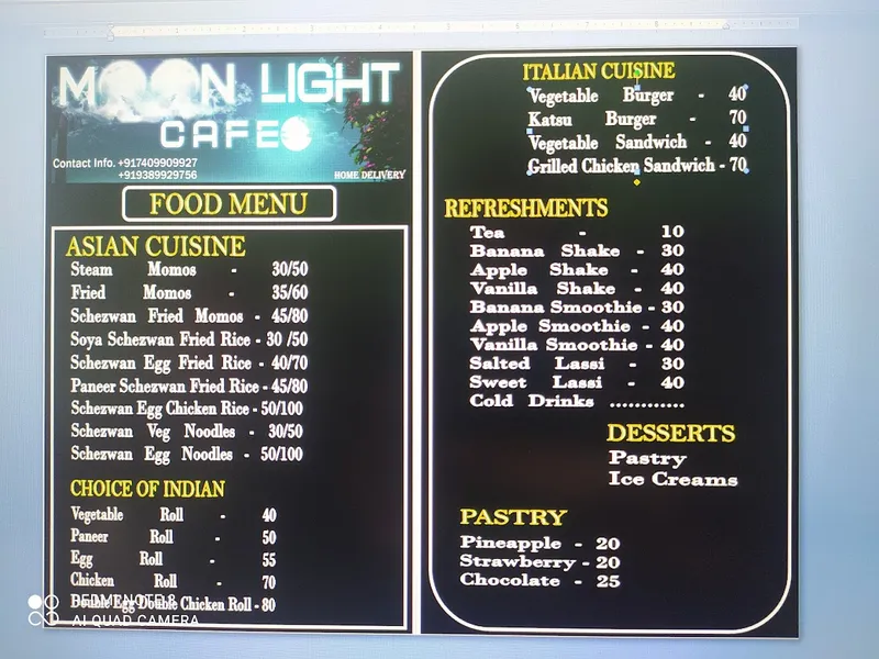 MOON LIGHT CAFE