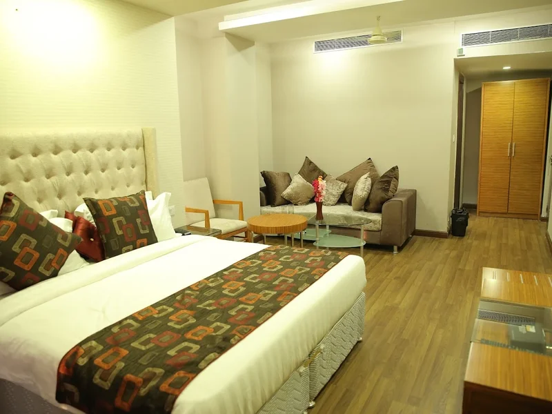 Hotel Sv Kashipur