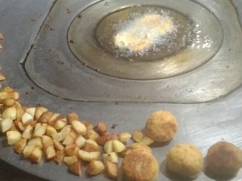 New Laxmi Chat Bhandar