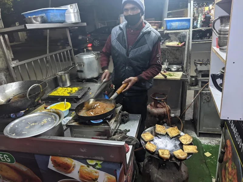 BOMBAY Vada Pav & Dosa Corner