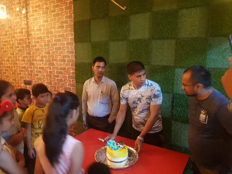 CLASSIC TANDOOR RESTAURANT AND FISH OUTLET