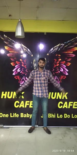 HUNK CAFE & FOOD RESTAURANT