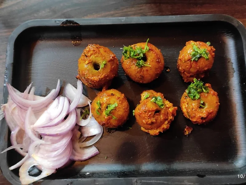 EAT & REPEAT RESTAURANT