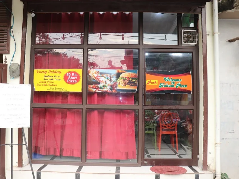 Hukum Pizza- Best Pizza Restaurant in Patthri Bagh, Fast Food Restaurant in Patthri Bagh, Best Family Restaurants in Dehradun