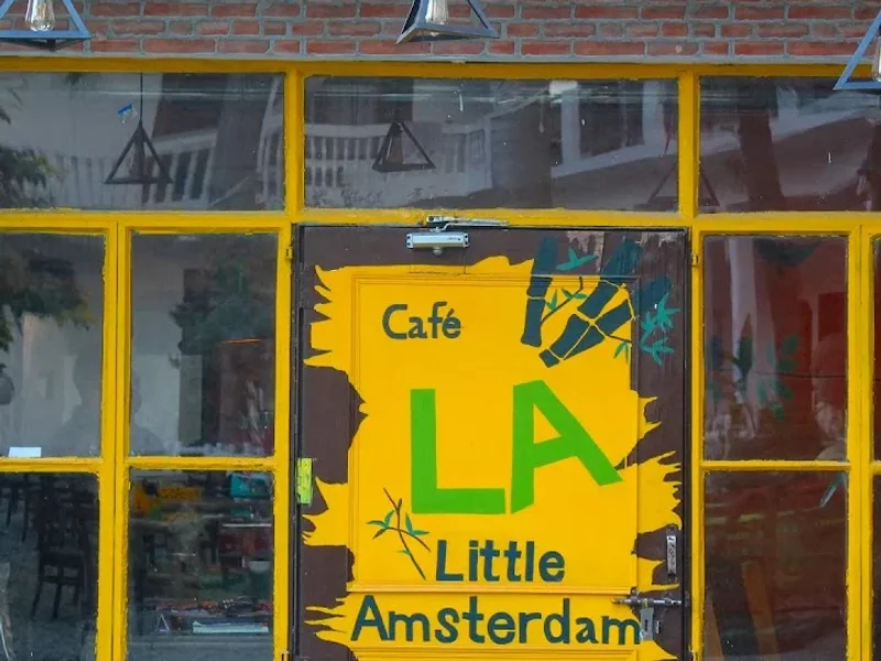 Oscenox Little Amsterdam