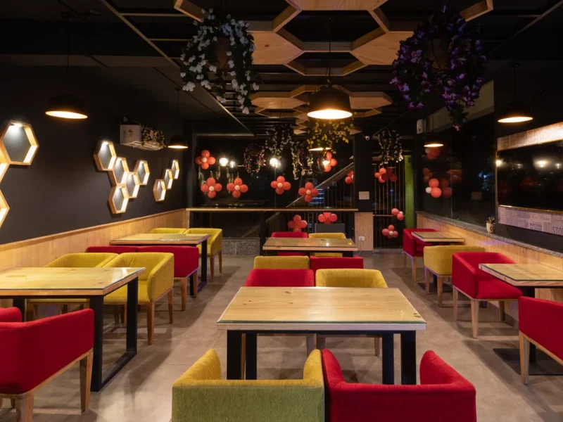 Talab Cafe, Restaurant & Bar