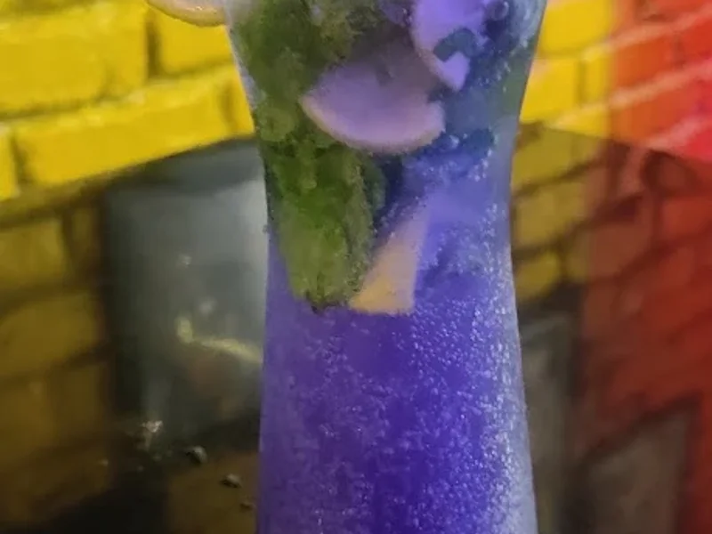 Bunk cafe (Disc & Lounge)