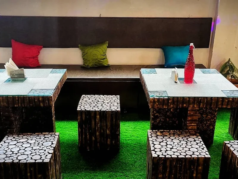 The Euphoric House Cafe & Bistro