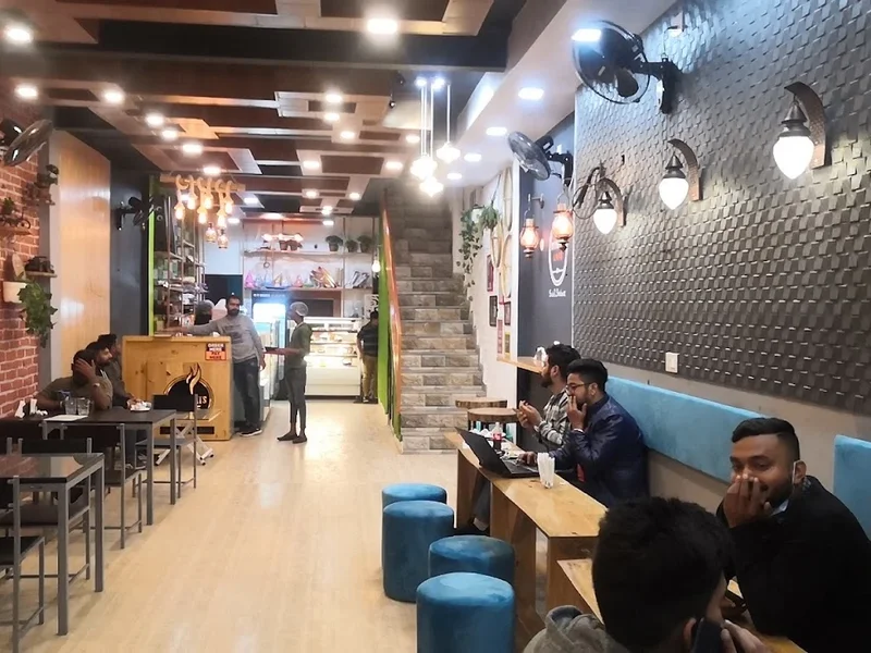 Moments Cafe