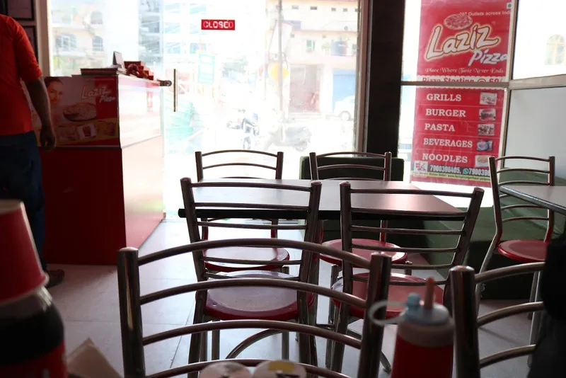 Laziz Pizza Garhwal And Restaurant