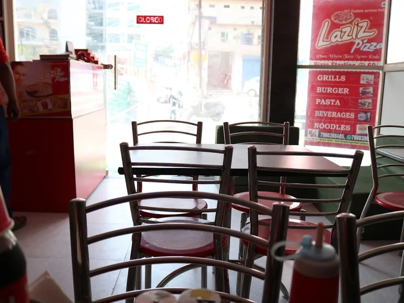Laziz Pizza Garhwal And Restaurant