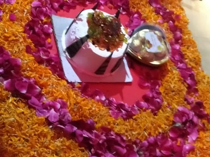 HUNK CAFE & FOOD RESTAURANT