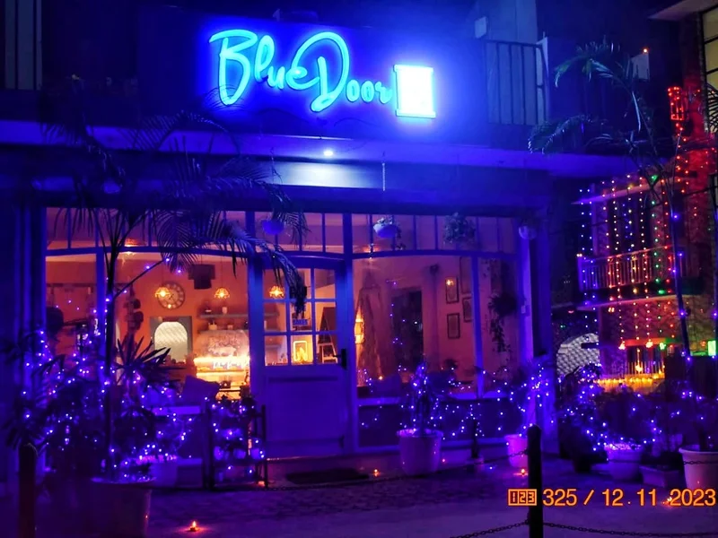 Blue Door Cafe and Bakes