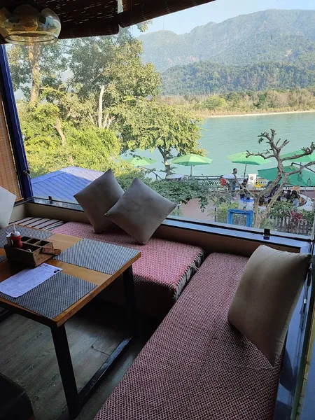 HideOut Cafe, Rishikesh