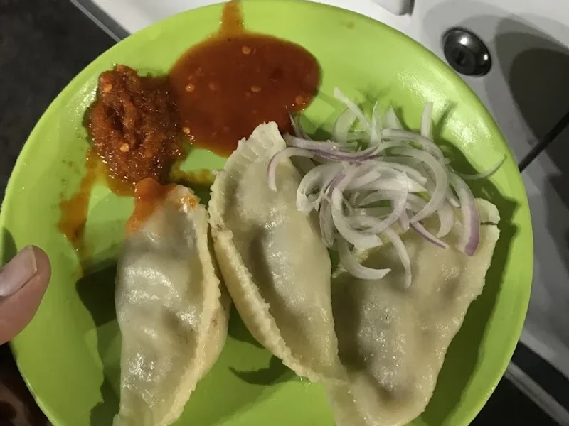 Bobby's Momos Shop