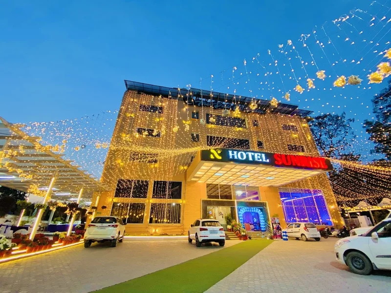 Sunrise Hotel