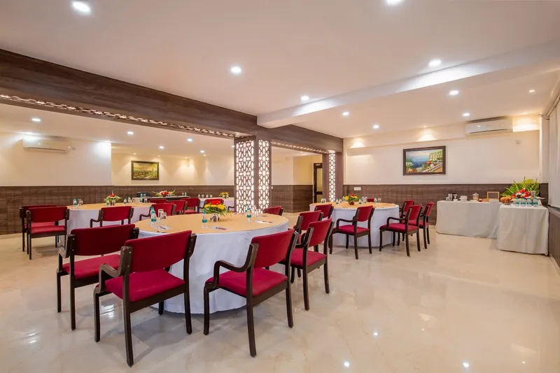 Rosewood Apartment Hotel - Pantnagar