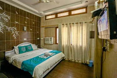 Best of 33 bed and breakfasts in Dehradun Town Dehradun