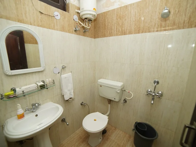 Tirupati House(A unit of Spice Hotel, Selakui)