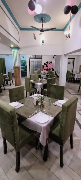 PARK VIEW FAMILY RESTAURANT | RESTAURANT IN KASHIPUR