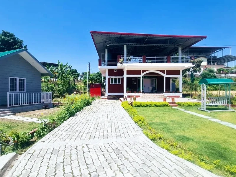 Col Dhami's Den farmstay