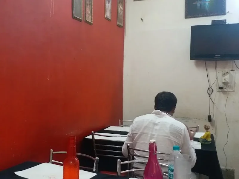 PUNJABI TADKA VEG/NON VEG RESTAURANT
