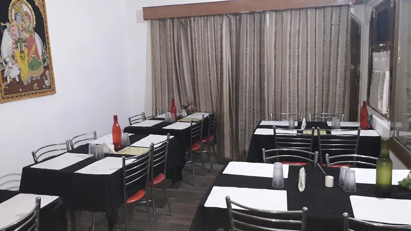 PUNJABI TADKA VEG/NON VEG RESTAURANT