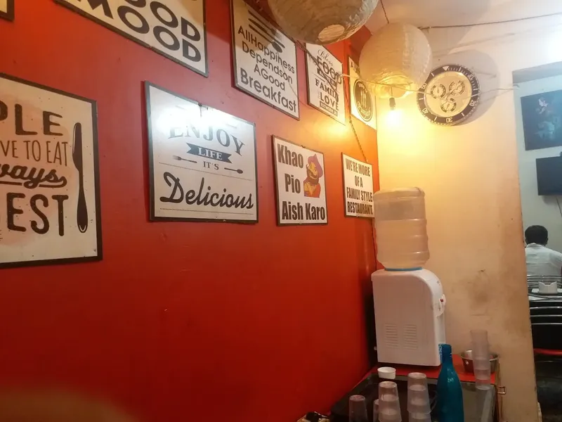 PUNJABI TADKA VEG/NON VEG RESTAURANT