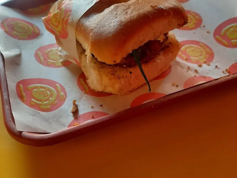 5 Min Dine Shivalik Nagar