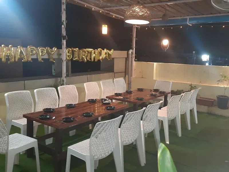 The 8 Planets Cafe & Restaurant