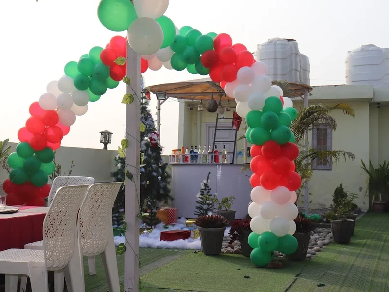 The 8 Planets Cafe & Restaurant