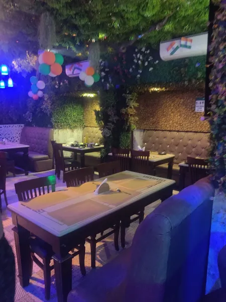 Green Vatika Restaurant & Lounge - Best bar and restaurant in rohini For chinese restaurant, Family restaurant, Veg, Non Veg