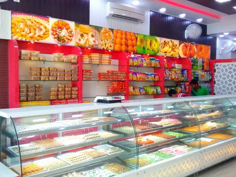Shri Ganesh Sweets & Restaurant