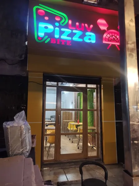 LUV PIZZA BITE