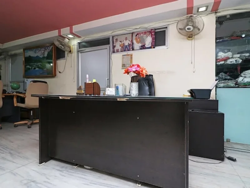 OYO 24219 Canal View