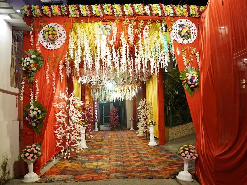 Motel Divine International, Roorkee