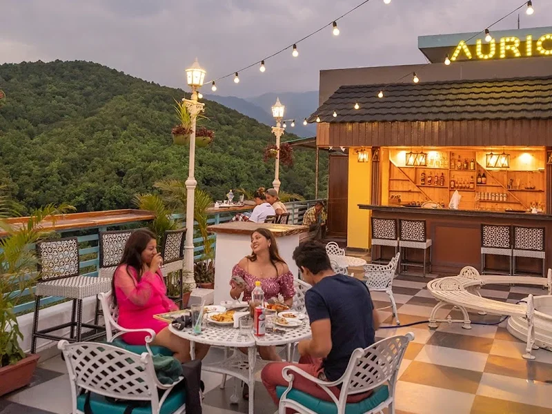 Auric Restaurant & Rooftop Cafe