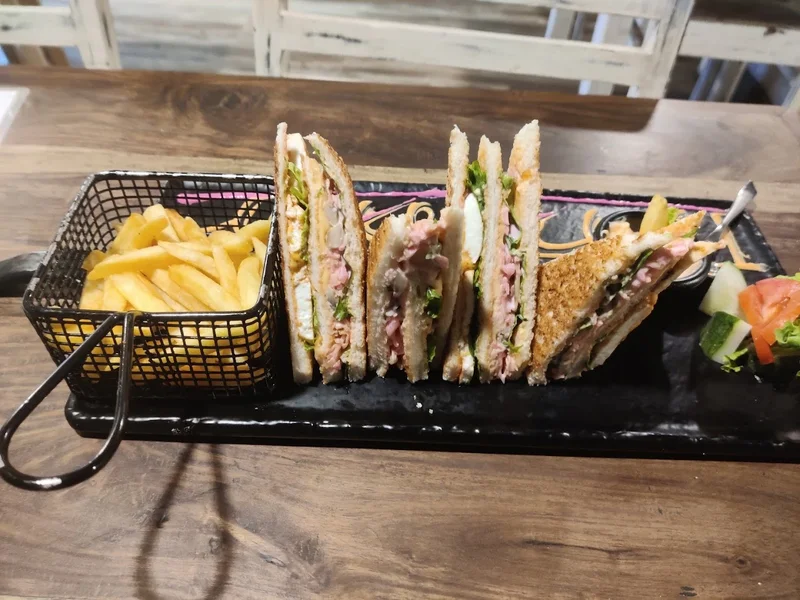 Cafe Hinge