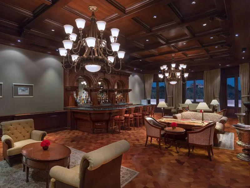 Writer's Bar