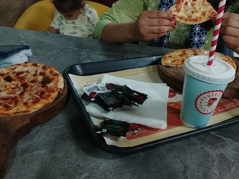 Perfetto Pizza Plus, Vikasnagar